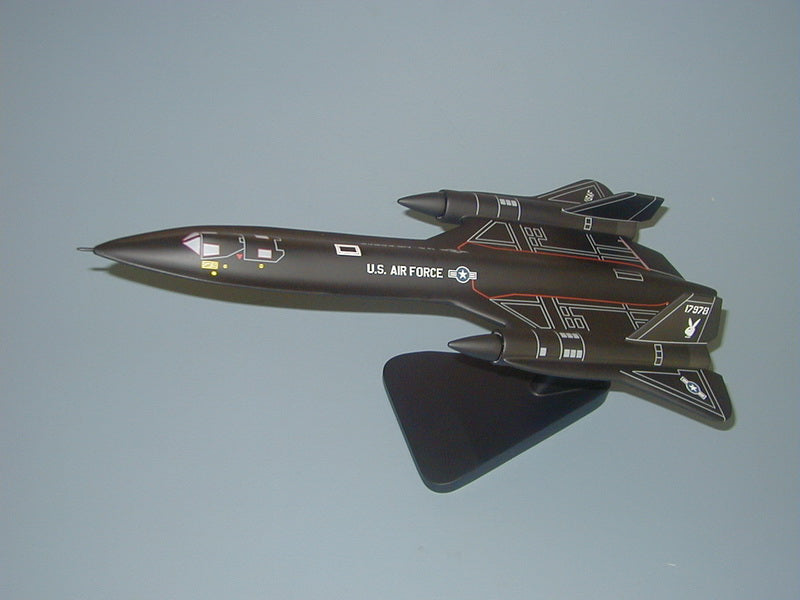 Lockheed SR-71 Blackbird Airplane Model