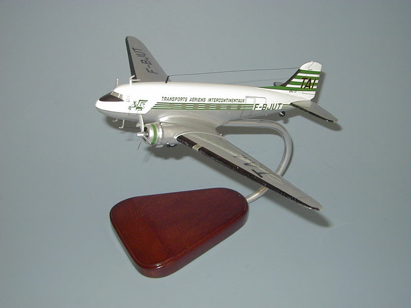 DC-3 / TAI Airplane Model