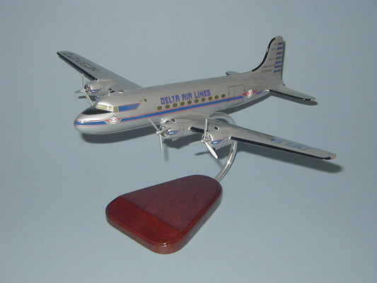 Douglas DC-6 / Delta Airlines Airplane Model