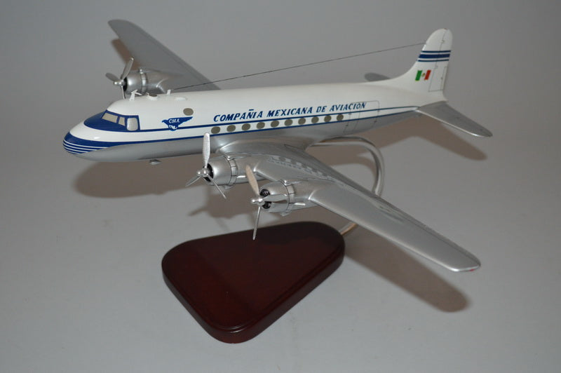DC-4 / Mexicana Airplane Model