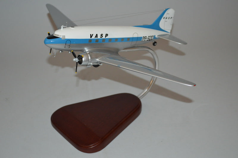 DC-3 / VASP Airplane Model