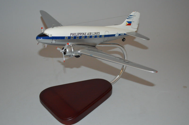 Douglas DC-3 / Philippine Airlines Airplane Model