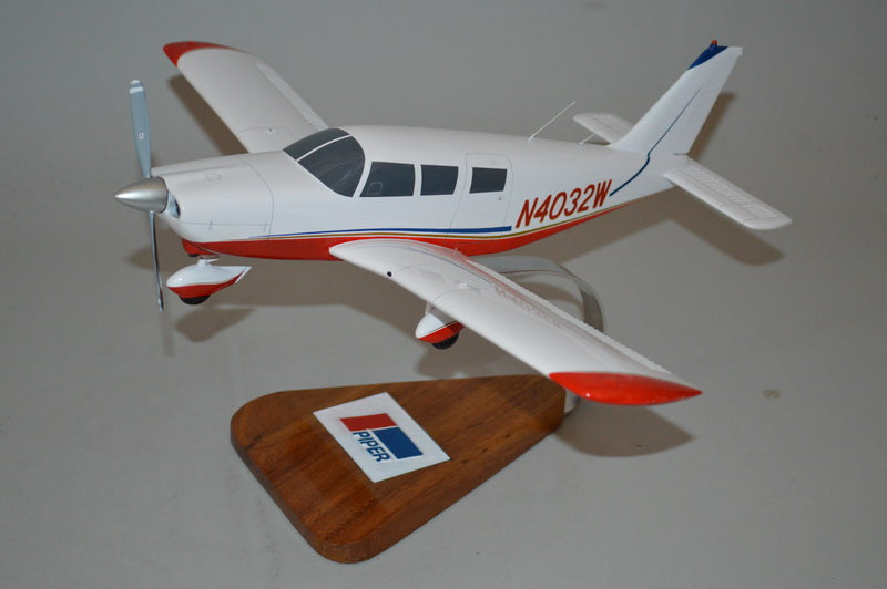 Piper PA-32 Airplane Model