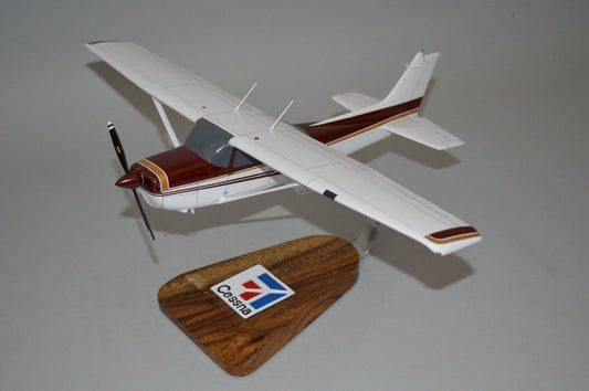 Cessna 210 Centurian model Airplane Model