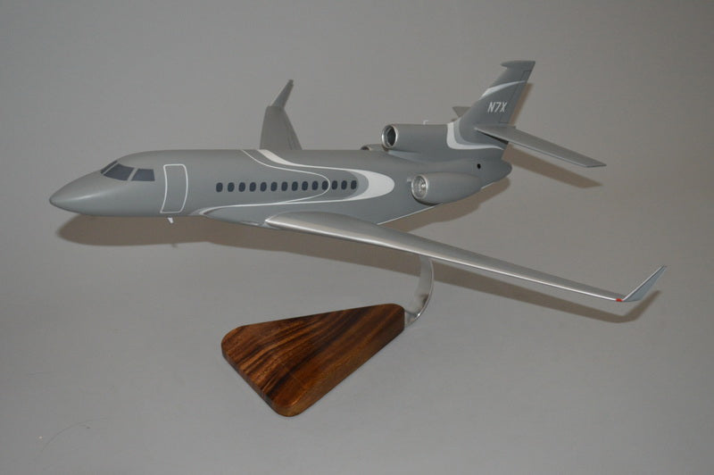 Falcon 7X Airplane Model