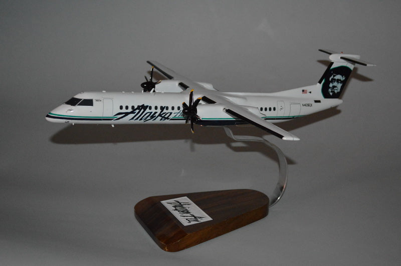 Q-400 Alaska Airlines Airplane Model