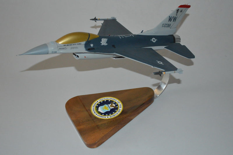 F-16 Falcon / 35th Fighter Wing Airplane Model