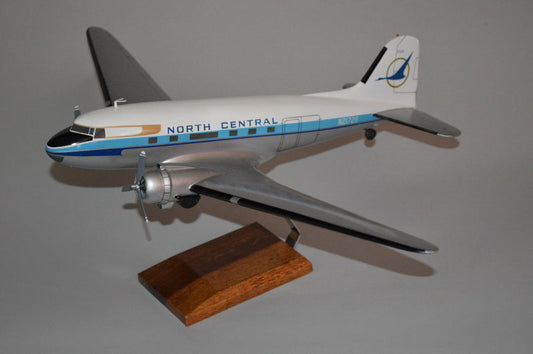 Douglas DC-3 / North Central Airlines Airplane Model