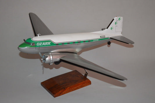 Douglas DC-3 / Ozark Airlines Airplane Model