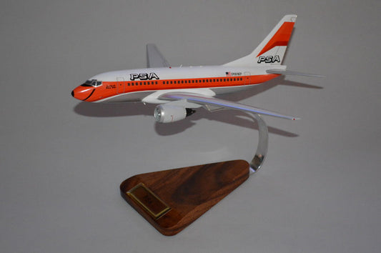 Boeing 737 / PSA Airplane Model