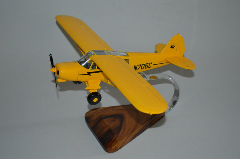 Piper Top Cub model airplane