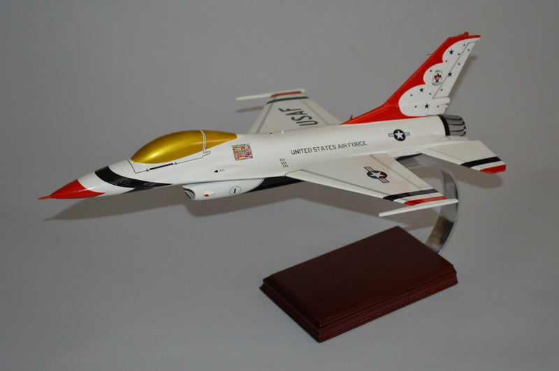 F 16 Falcon USAF Thunderbirds Airplane Model MAM Scalecraft F 16 Falcon USAF Thunderbirds Airplane Model MAM Scalecraft